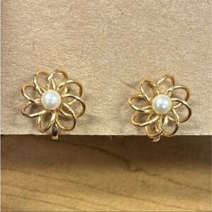 Costume Gold Floral Faux Pearl Earrings Clip On Vintage